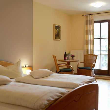 Weingut Schilling Hotel Seinsheim ภายนอก รูปภาพ