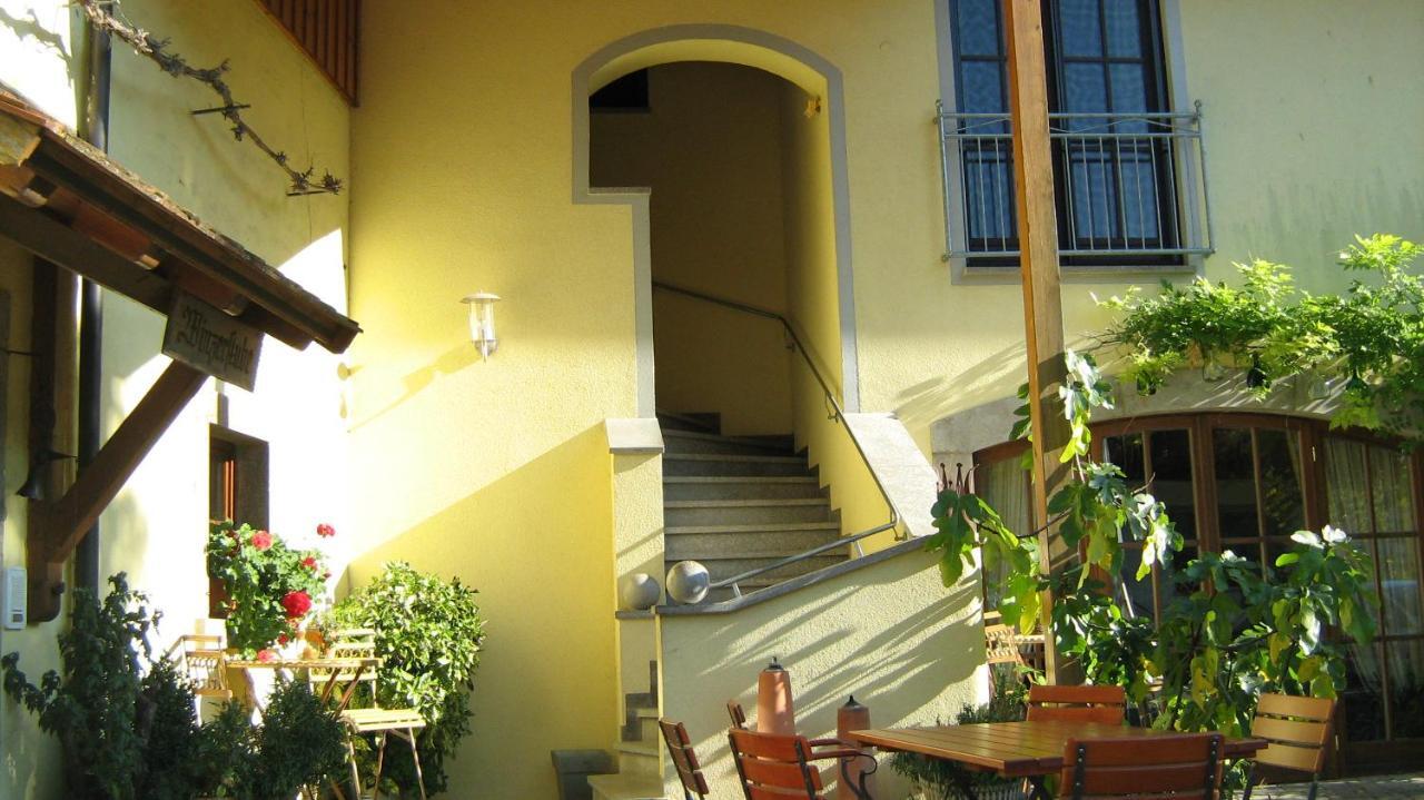 Weingut Schilling Hotel Seinsheim ภายนอก รูปภาพ